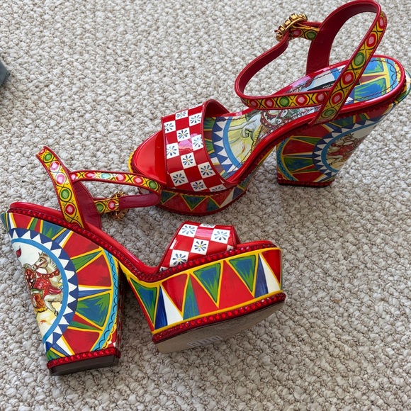 Colorful Platform Sandals - Picture 5 of 8